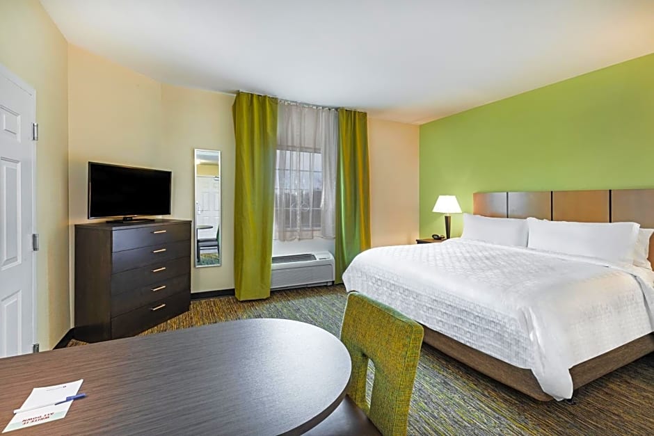 Candlewood Suites Hattiesburg