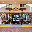 Quality Inn & Suites Sequim at Olympic National Park