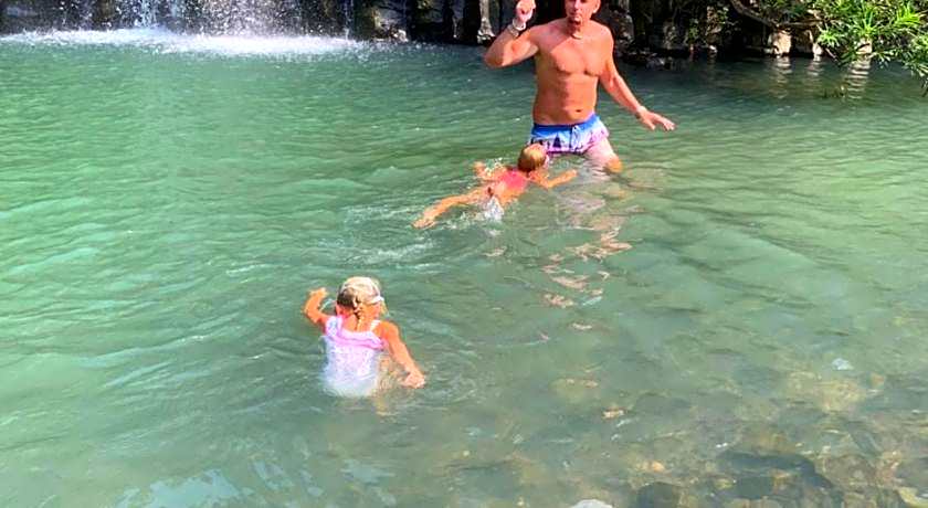 Khách Sạn Nghinh Phong Beach Tuy Hòa