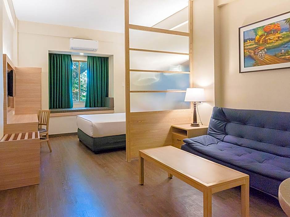 Microtel by Wyndham Tarlac