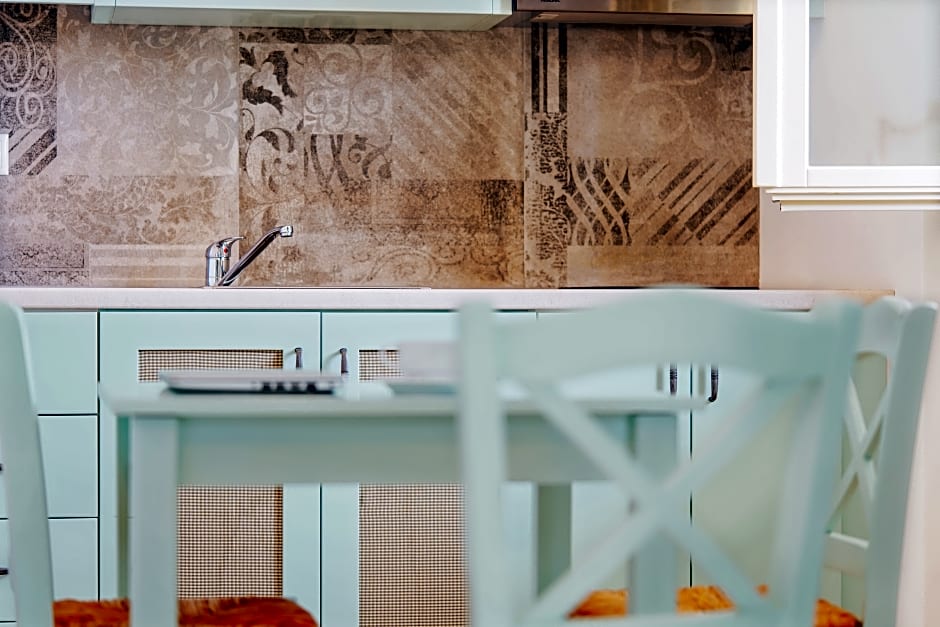 Aelia Apartments & Suites