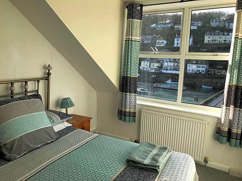 Bridgeside Guest House