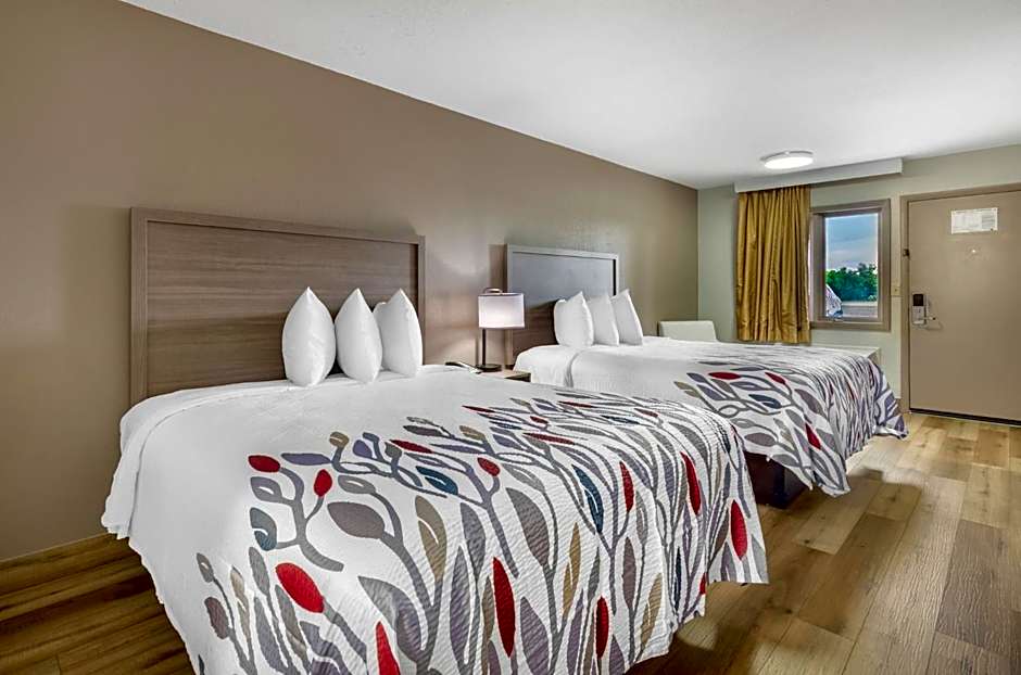 Red Roof Inn Staunton