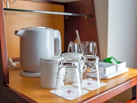 Short Stay - Standard Twin Room (18:00 Check in - 9:00 Check out) - Non-Smoking