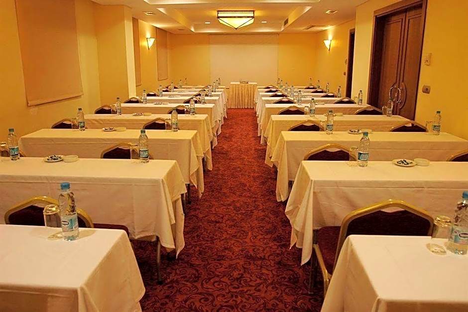 Usta Park Hotel