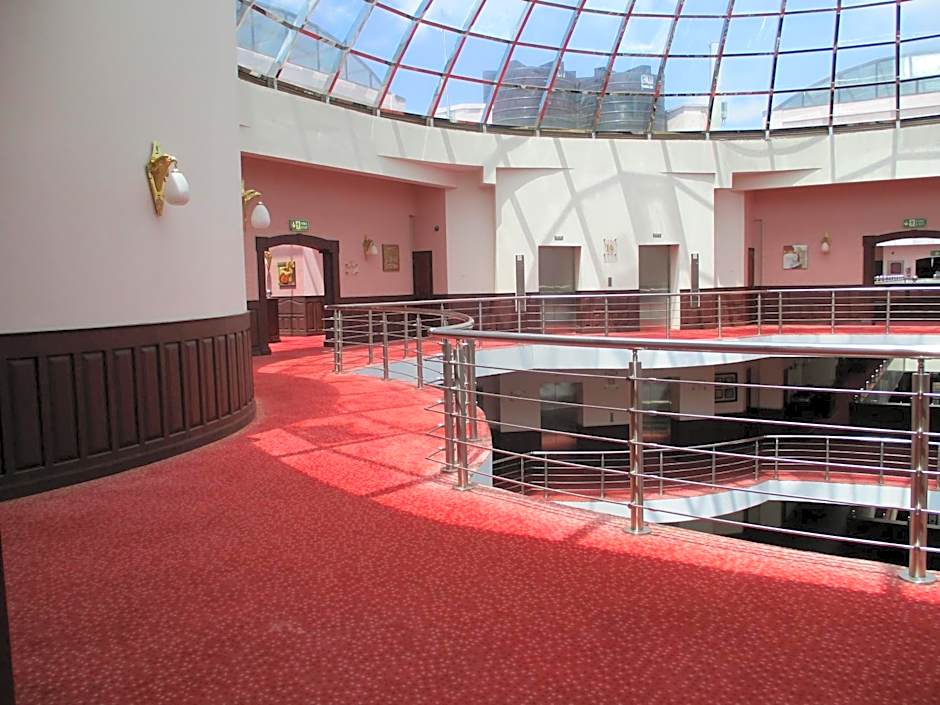 Imperial Royale Hotel
