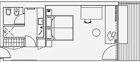 Deluxe Double Room with Balcony and Forest View