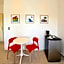 Commercial Zone Studios, Pool, BBQ and Beach 7 Blocks