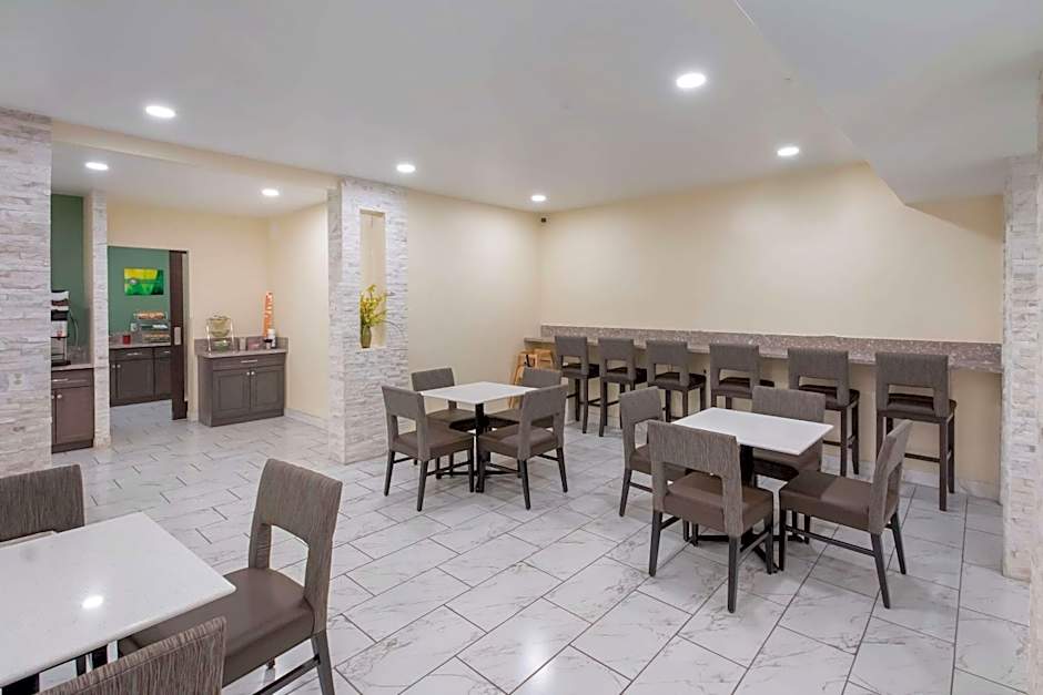 Quality Inn & Suites Airport West Salt Lake City