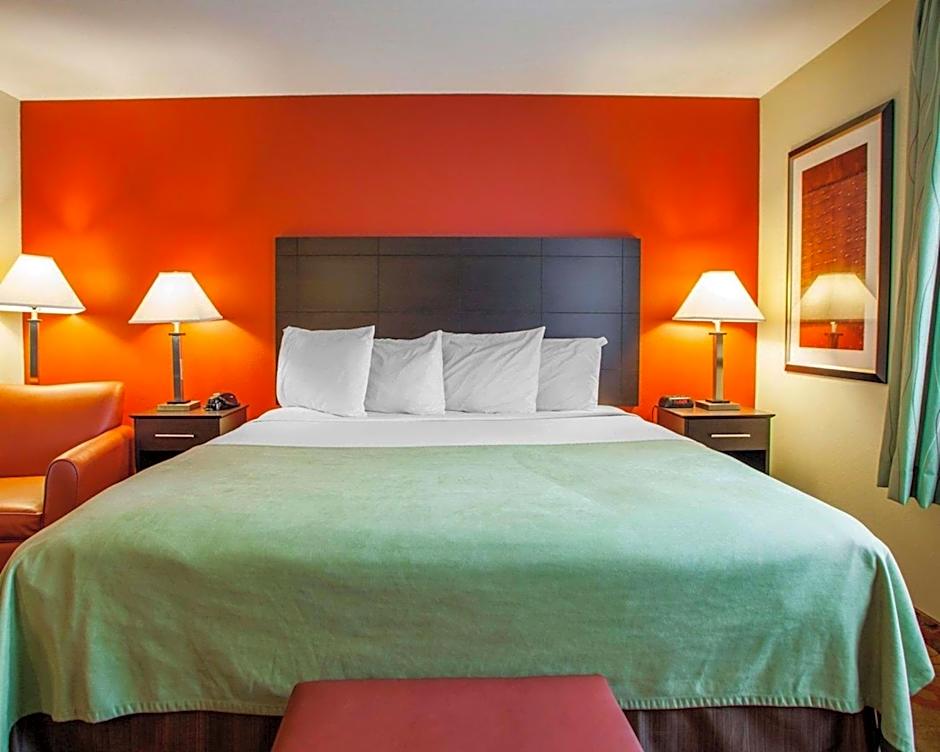 Suburban Studios Cedar Falls