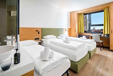 Classic Double Room - Non-Smoking