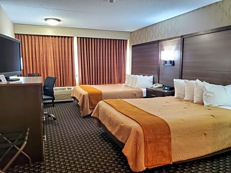 Queen Room with Two Queen Beds - Disability Access