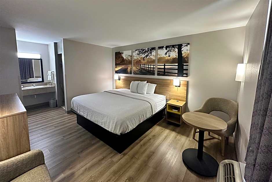 Days Inn by Wyndham Adel