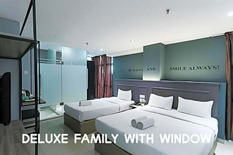 Deluxe Family Room