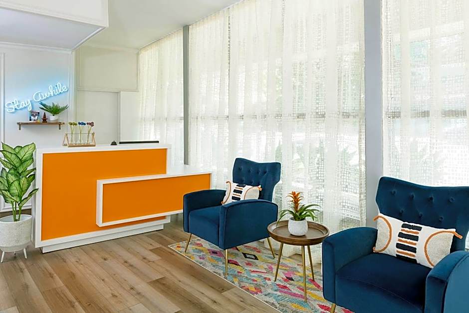 The Sojourn Los Angeles - Sherman Oaks