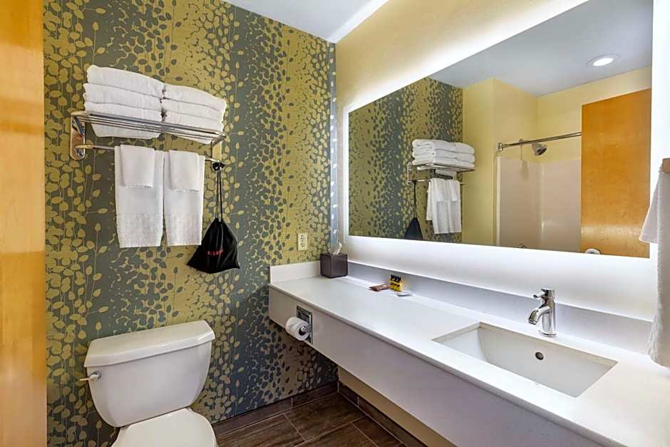 Best Western Plus Cold Spring