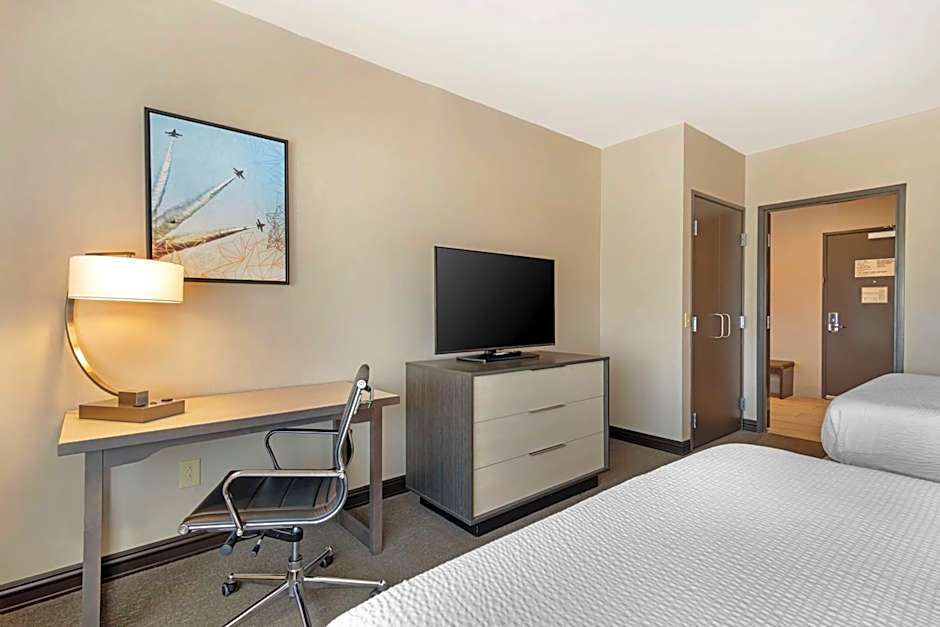 Best Western Plus Executive Residency Rigby's Water World Hotel