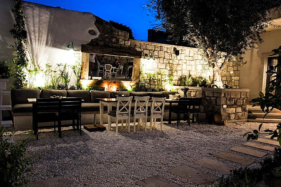 Sakula Hotel