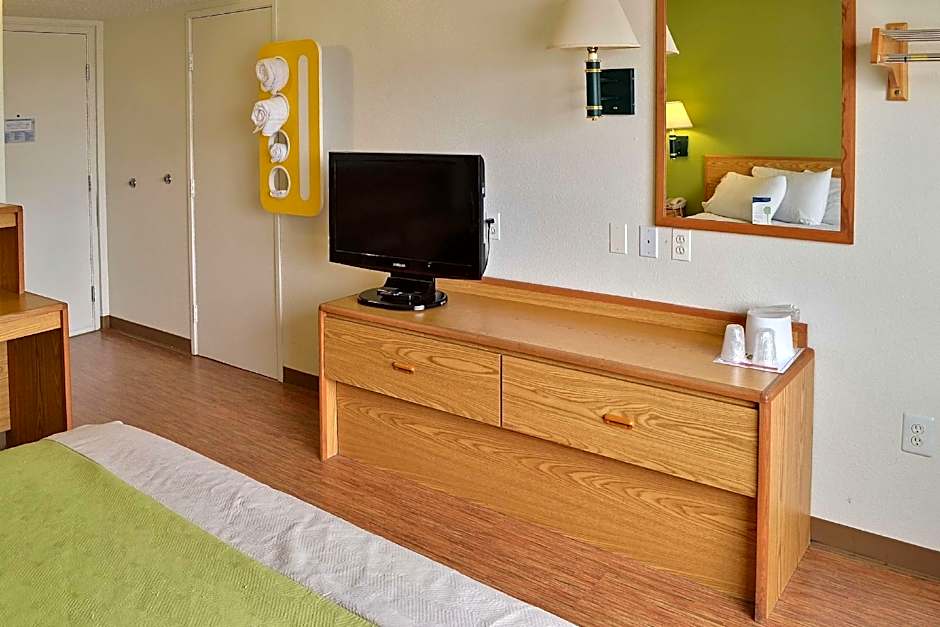 Motel 6-Billings, MT - North