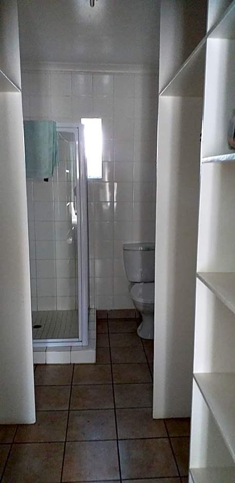 Izimbali Lodge and Restaurant