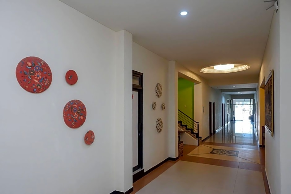 RedDoorz Syariah @ Namira Hotel