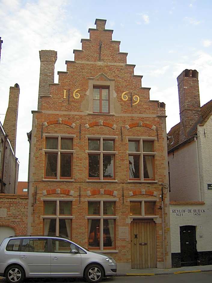 B&B 1669