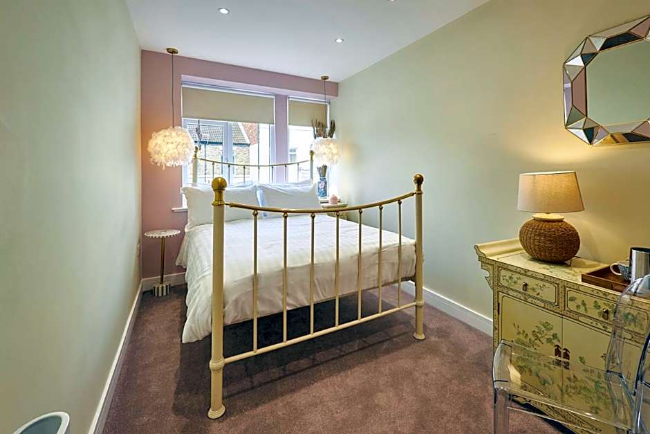 The Believe Boutique (Believe Bar & Bedrooms)