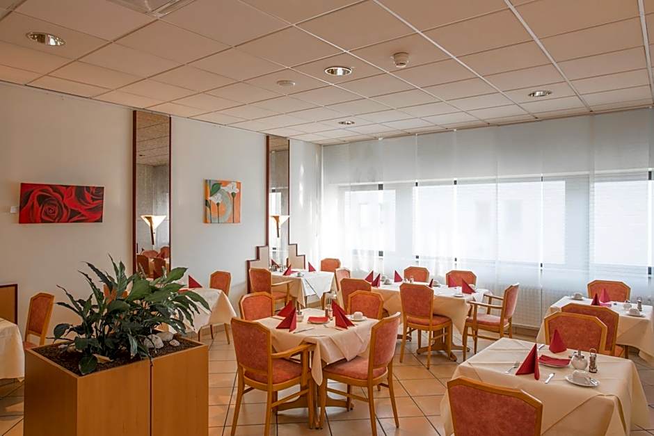 Fly Inn Hotel Frankfurt Airport Rüsselsheim ehemals Trip Inn Hotels