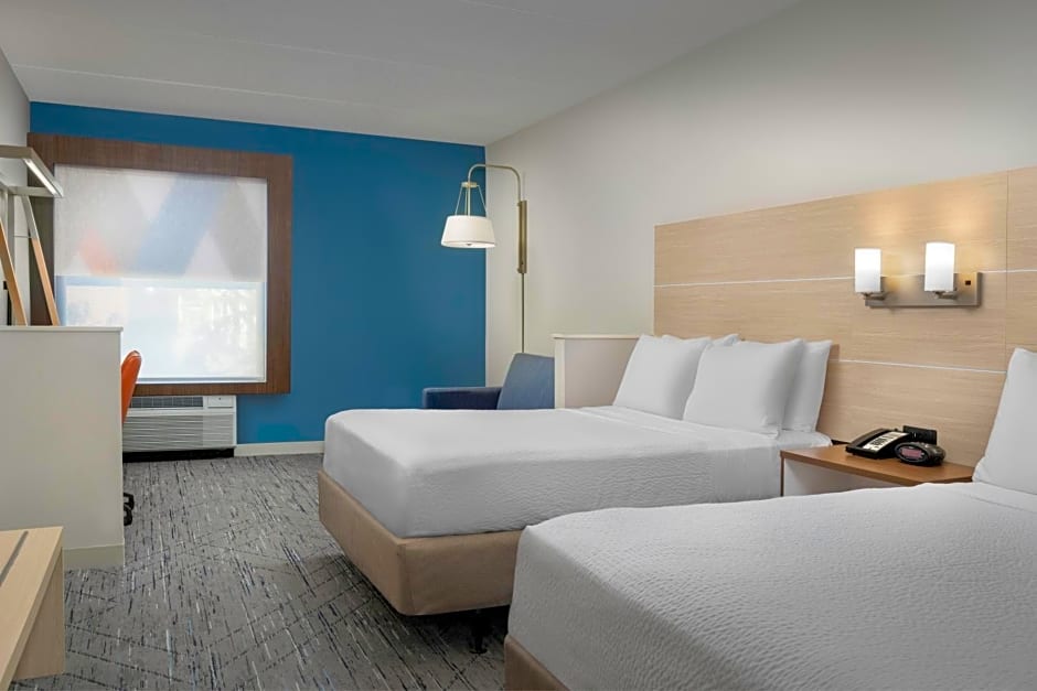 Holiday Inn Express & Suites Pittsburgh North Shore By IHG