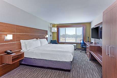 1 King Bed Standard Communication Accessible Bathtub