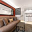 Acacia Suite