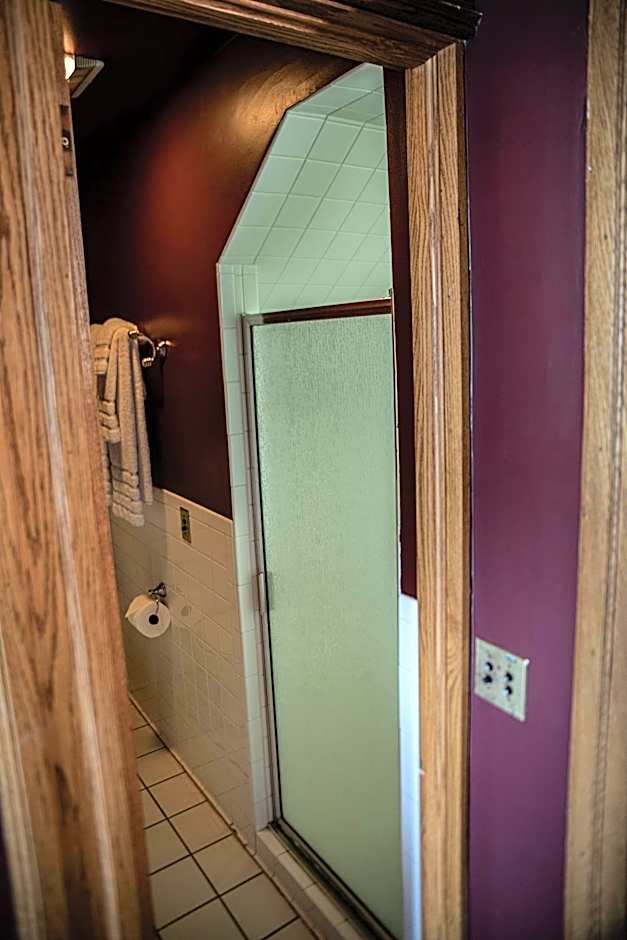 Elk River Hotel & Cafe