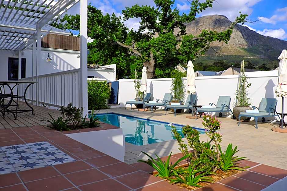 Chapter House Boutique Hotel