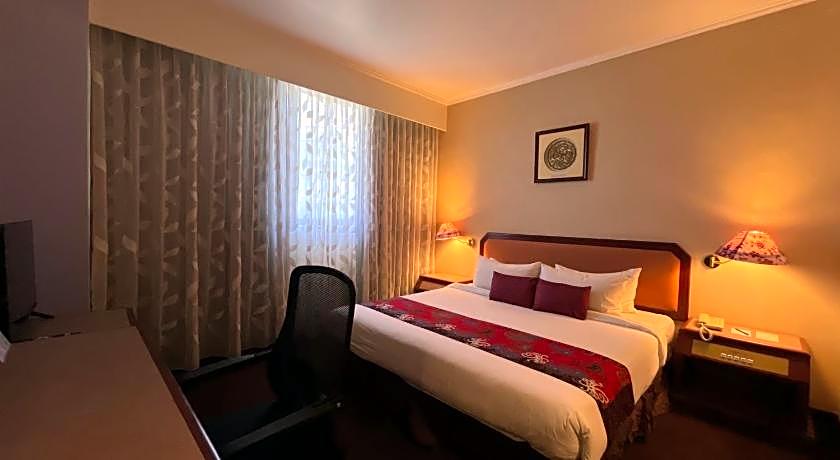 Hotel Shangri-La