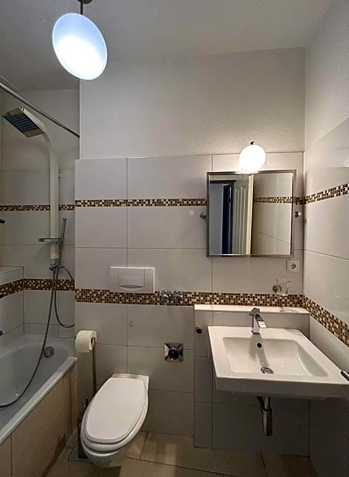 FHS ApartHotel