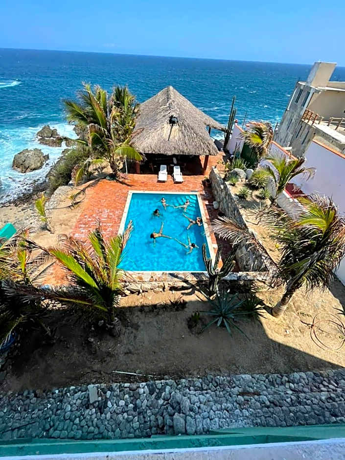 Hotel Luz de Mar ' right on the beach