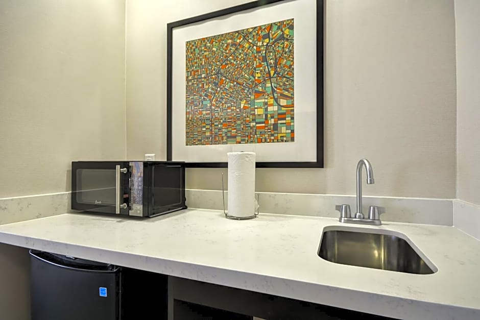Hampton Inn & Suites Los Angeles Burbank Airport