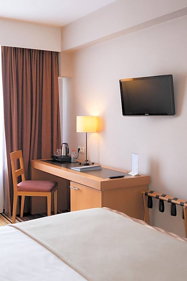 New Hotel Charlemagne