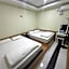 Grand Line Hotel