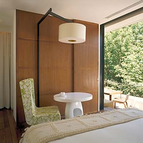 suite with terrace