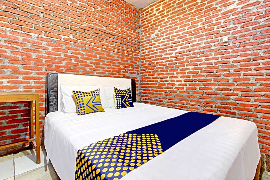 OYO Life 93010 Omah Bareng Syariah Sambisari