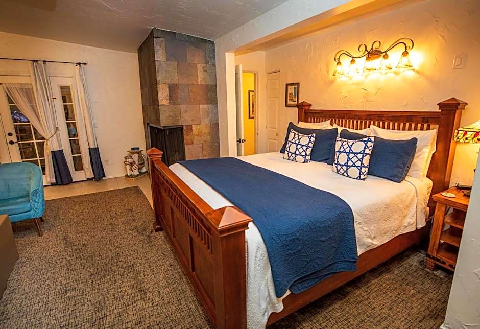 Old Ranch Inn - Adults Only 21 & Up