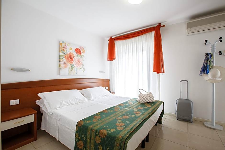Hotel Ada