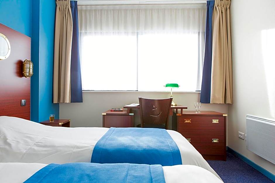 Hôtel Les Gens De Mer Dunkerque by Popinns