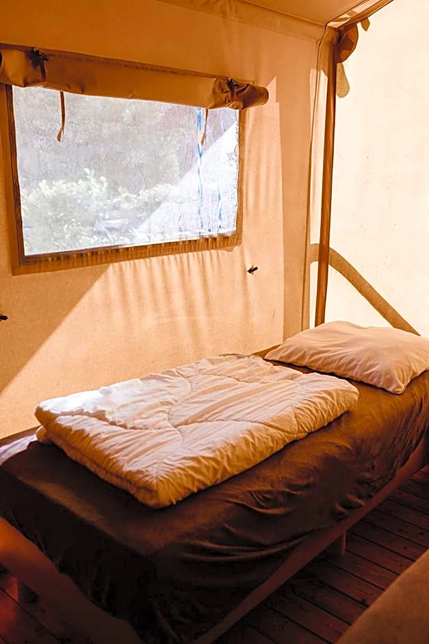 Luxe glamping tent