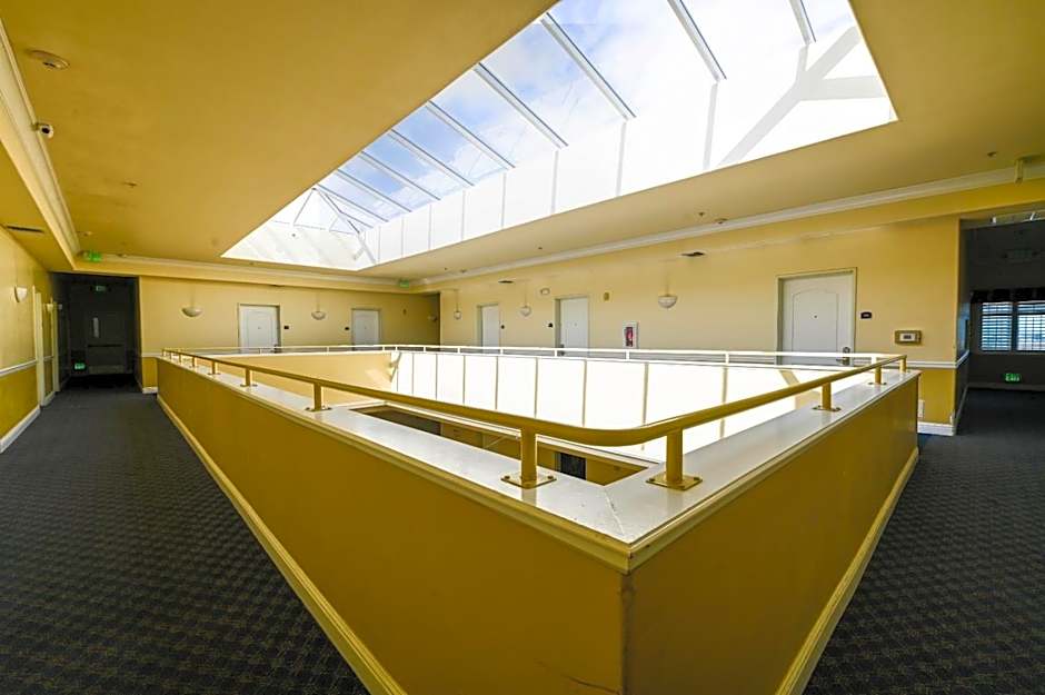 Gateway Inn and Suites San Francisco SFO Airport