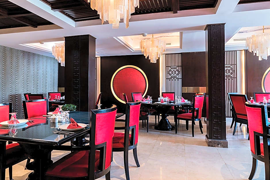 Holiday Inn Suites Kuwait Salmiya By IHG