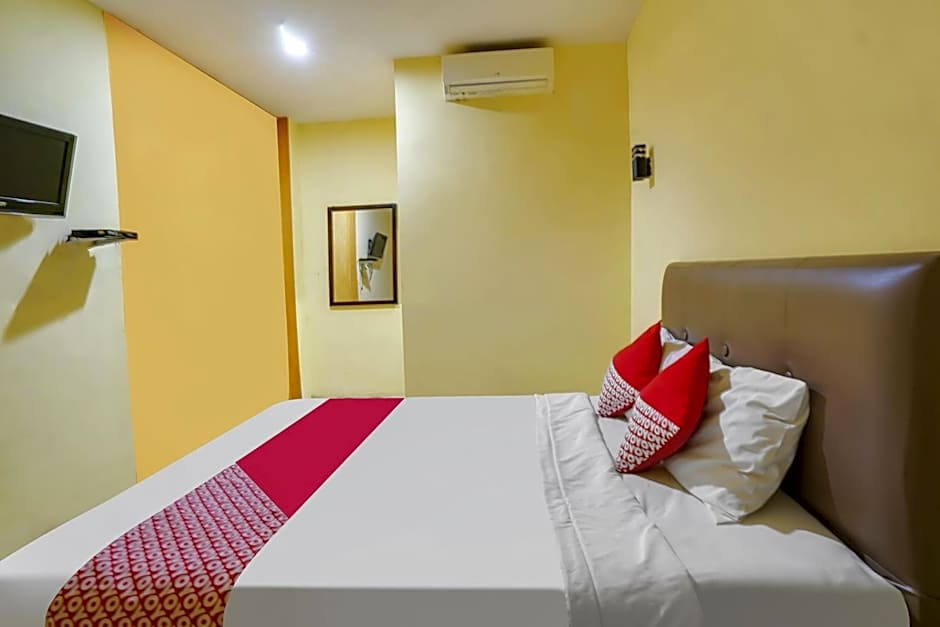 OYO Life 91027 Note Hotel Syariah