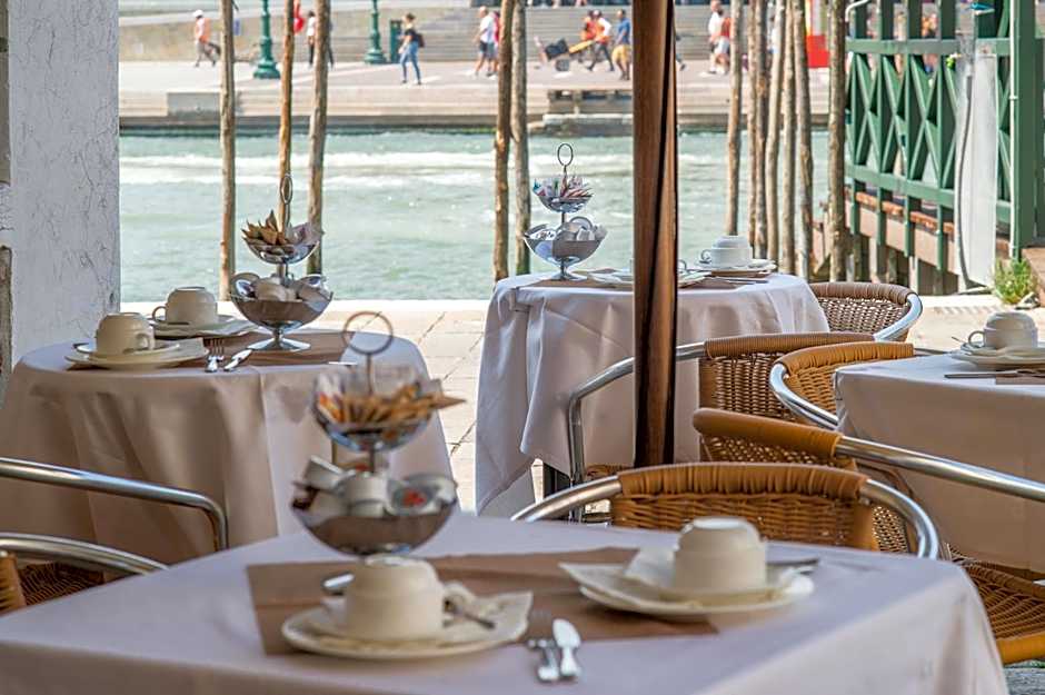 Antiche Figure Hotel