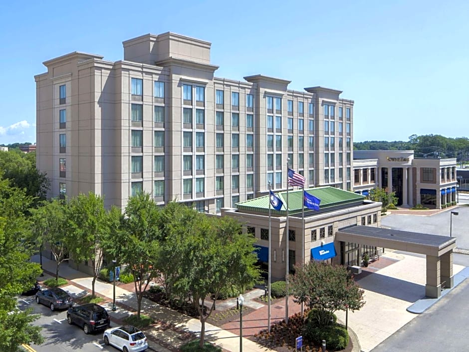 Hilton Garden Inn Virginia Beach Town Center